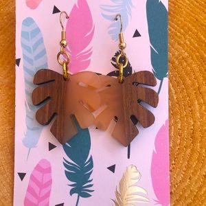 Leaf Me In The Tropics ( Peach )